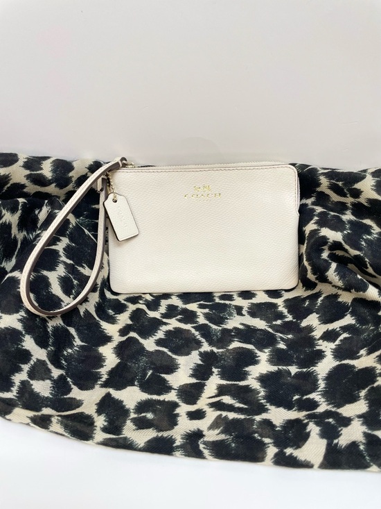 Coach Handbags - Coach Pebbled Leather Wristlet in Cream with Gold Hardware